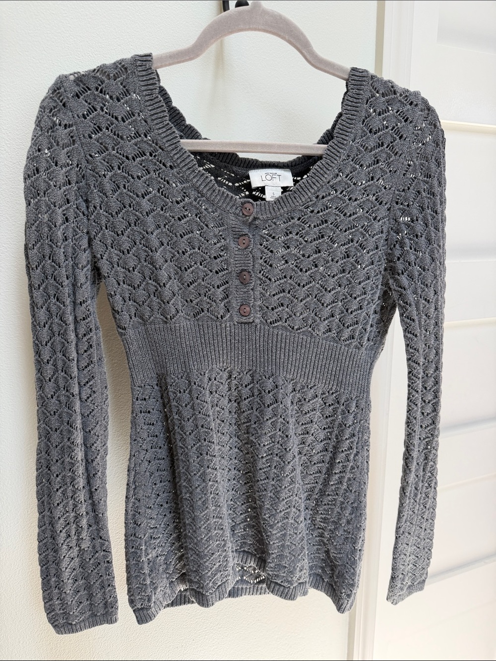 LOFT Size Small Y2K Open-Knit Gray Sweater